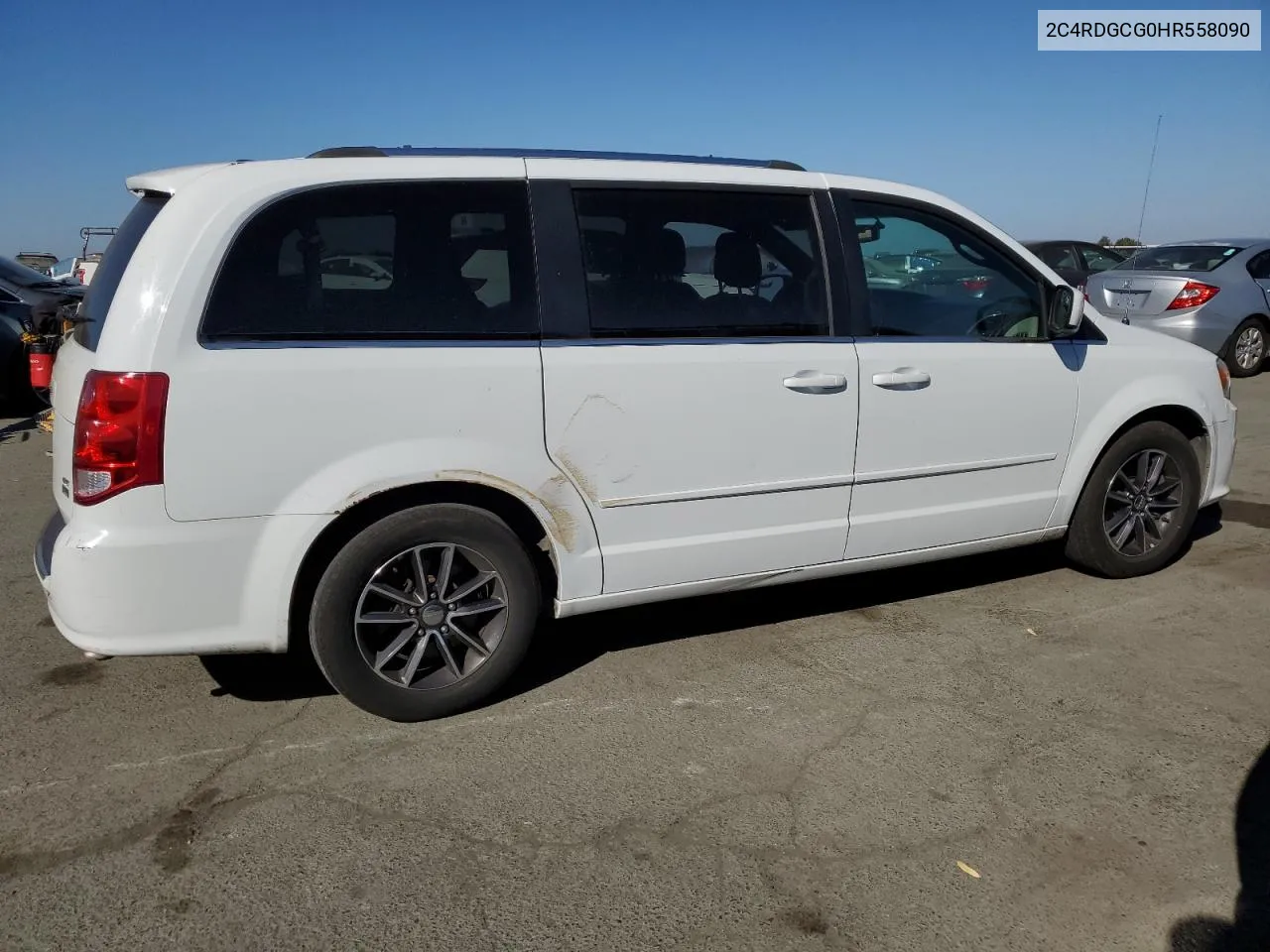 2C4RDGCG0HR558090 2017 Dodge Grand Caravan Sxt