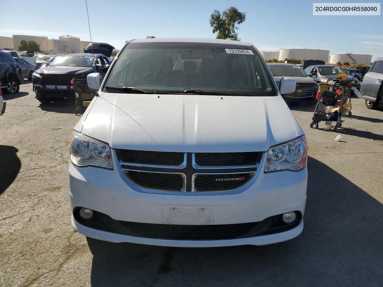 2C4RDGCG0HR558090 2017 Dodge Grand Caravan Sxt