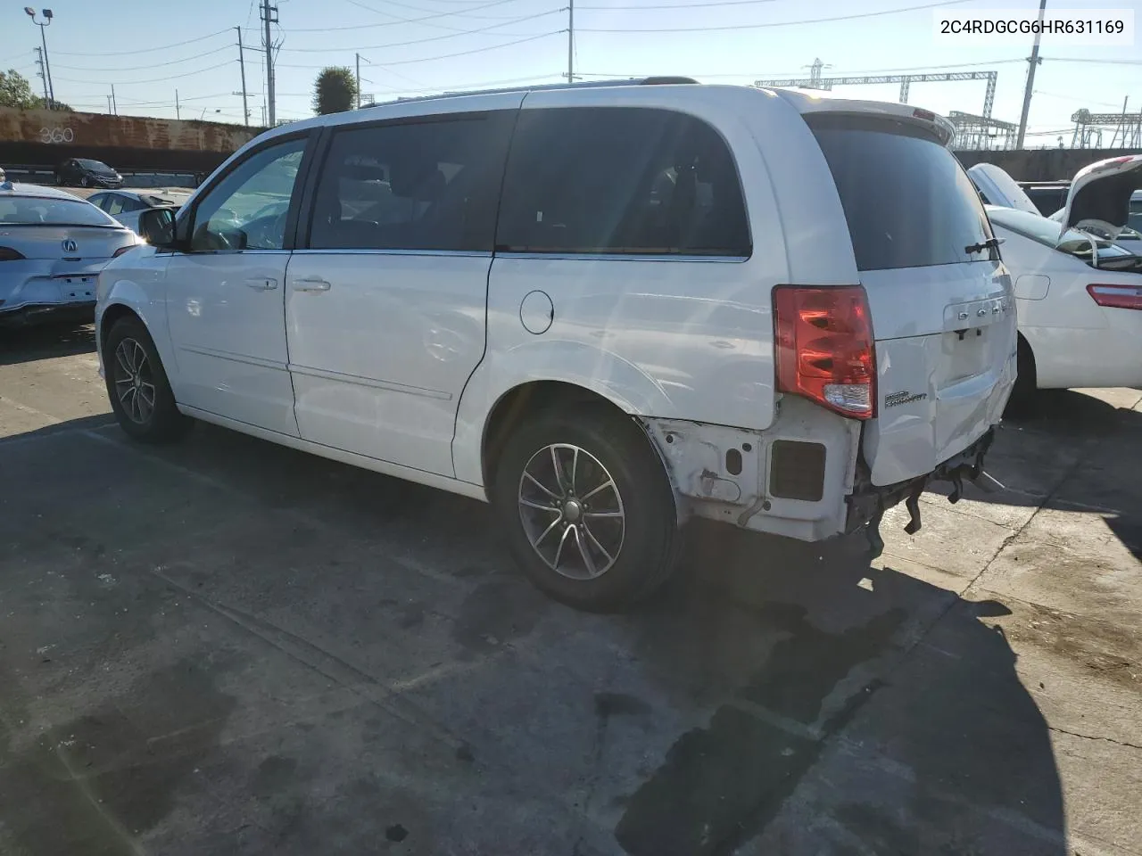 2C4RDGCG6HR631169 2017 Dodge Grand Caravan Sxt