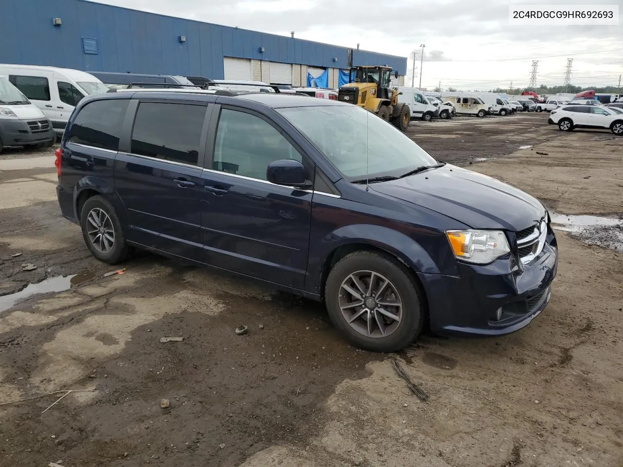 2C4RDGCG9HR692693 2017 Dodge Grand Caravan Sxt