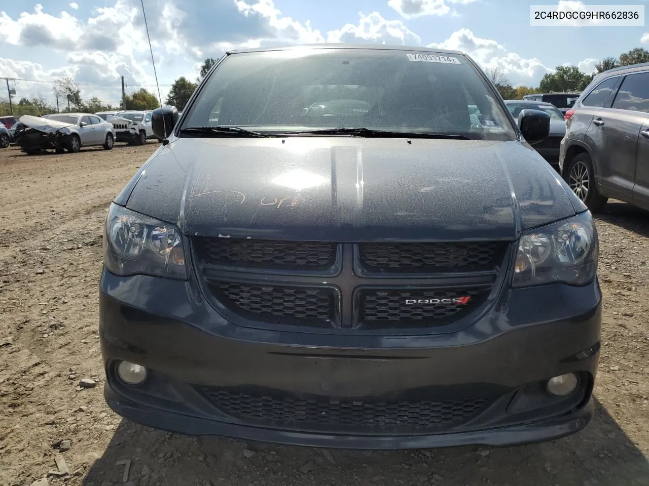 2C4RDGCG9HR662836 2017 Dodge Grand Caravan Sxt