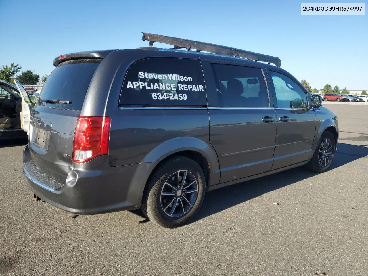 2017 Dodge Grand Caravan Sxt VIN: 2C4RDGCG9HR574997 Lot: 74204754