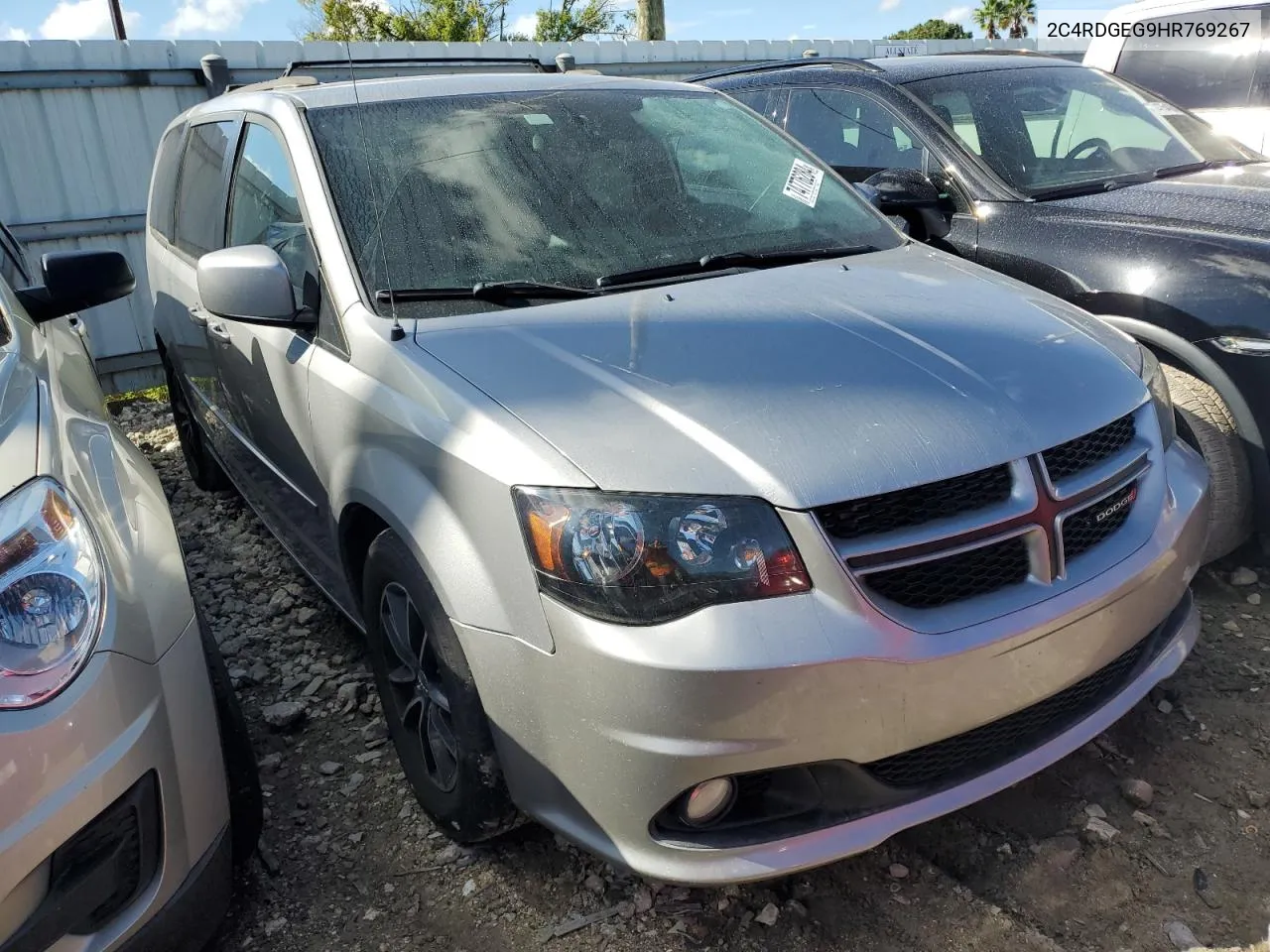 2C4RDGEG9HR769267 2017 Dodge Grand Caravan Gt