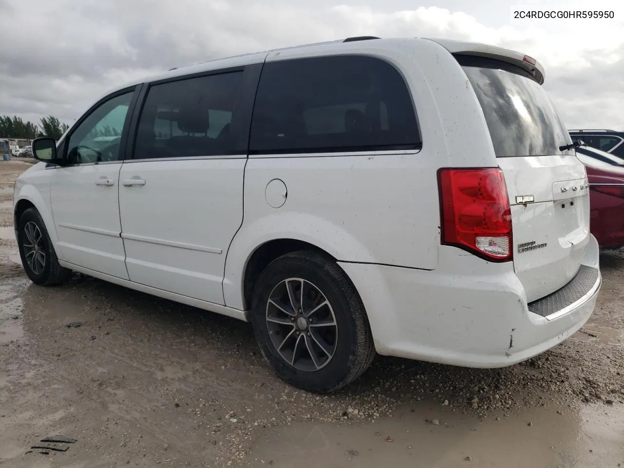 2C4RDGCG0HR595950 2017 Dodge Grand Caravan Sxt