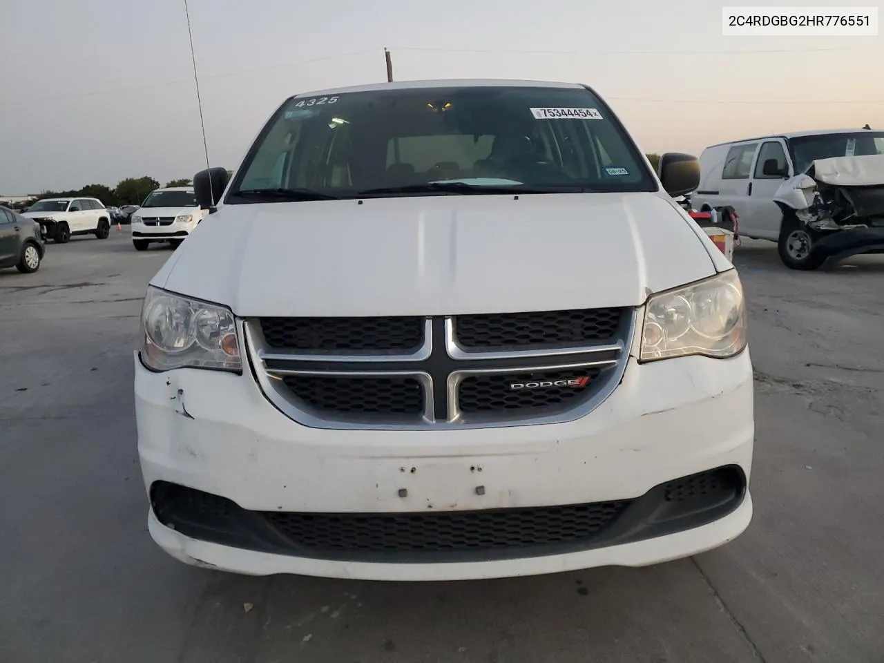 2017 Dodge Grand Caravan Se VIN: 2C4RDGBG2HR776551 Lot: 75344454