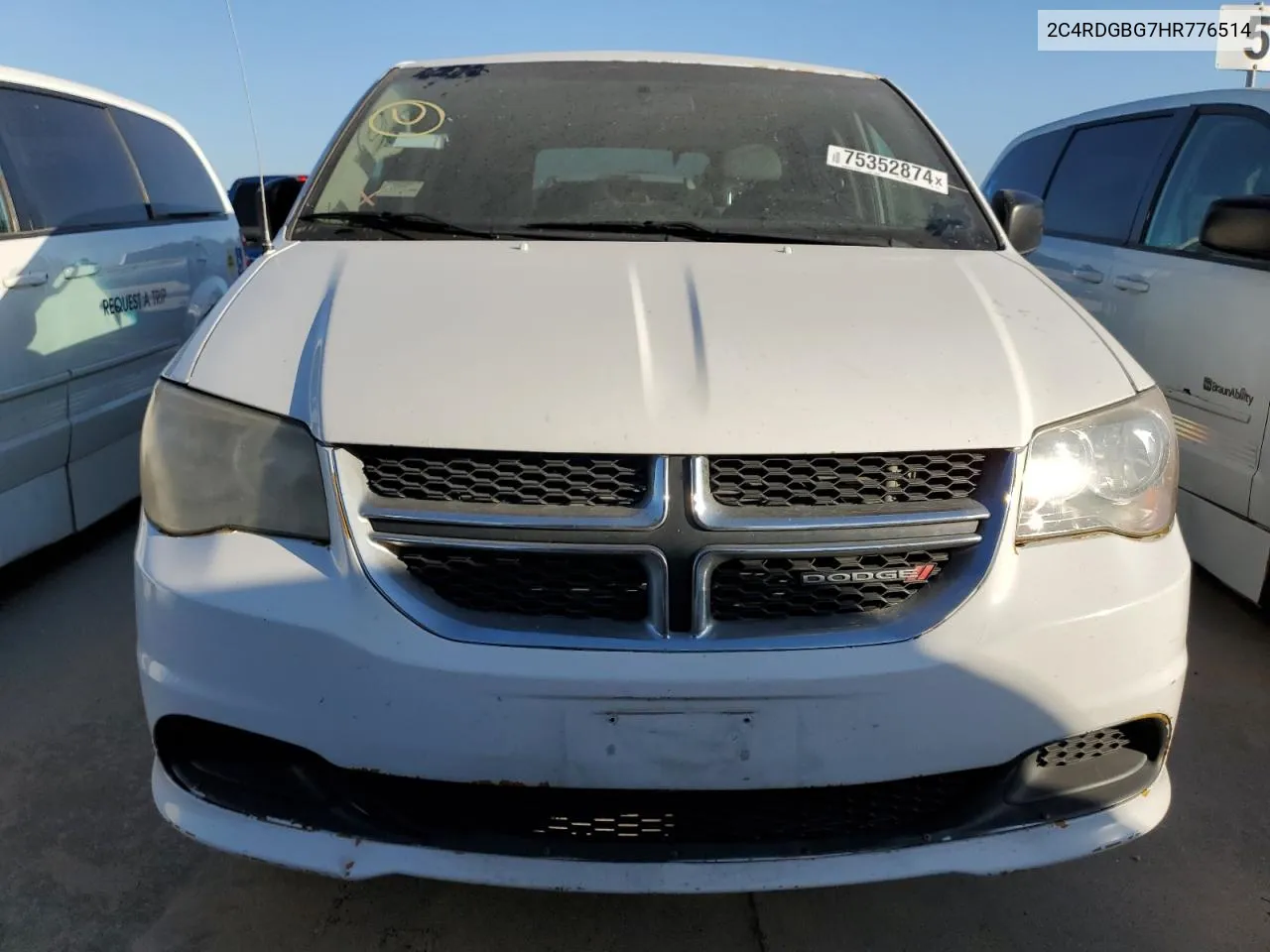 2C4RDGBG7HR776514 2017 Dodge Grand Caravan Se