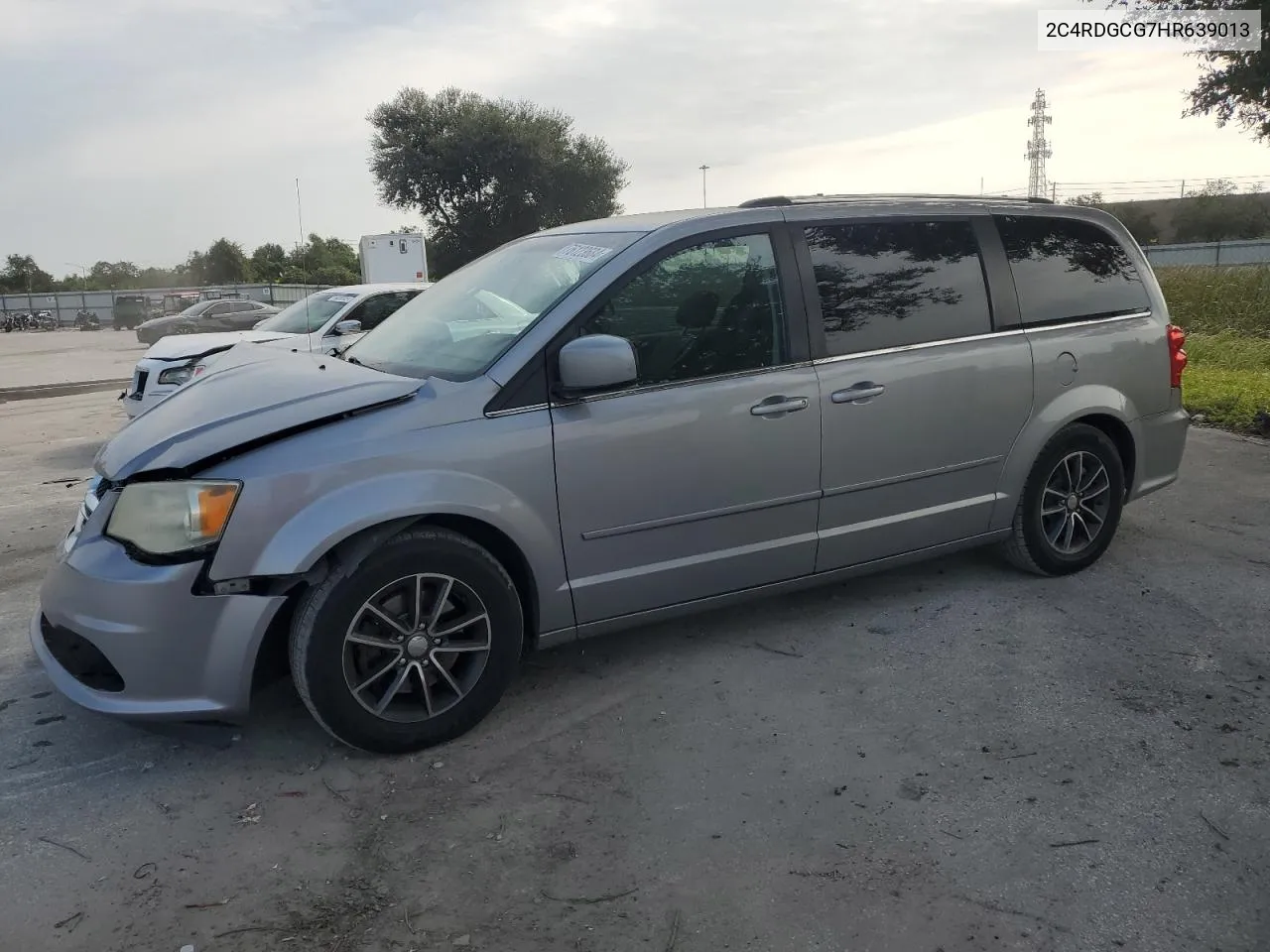 2017 Dodge Grand Caravan Sxt VIN: 2C4RDGCG7HR639013 Lot: 76123684