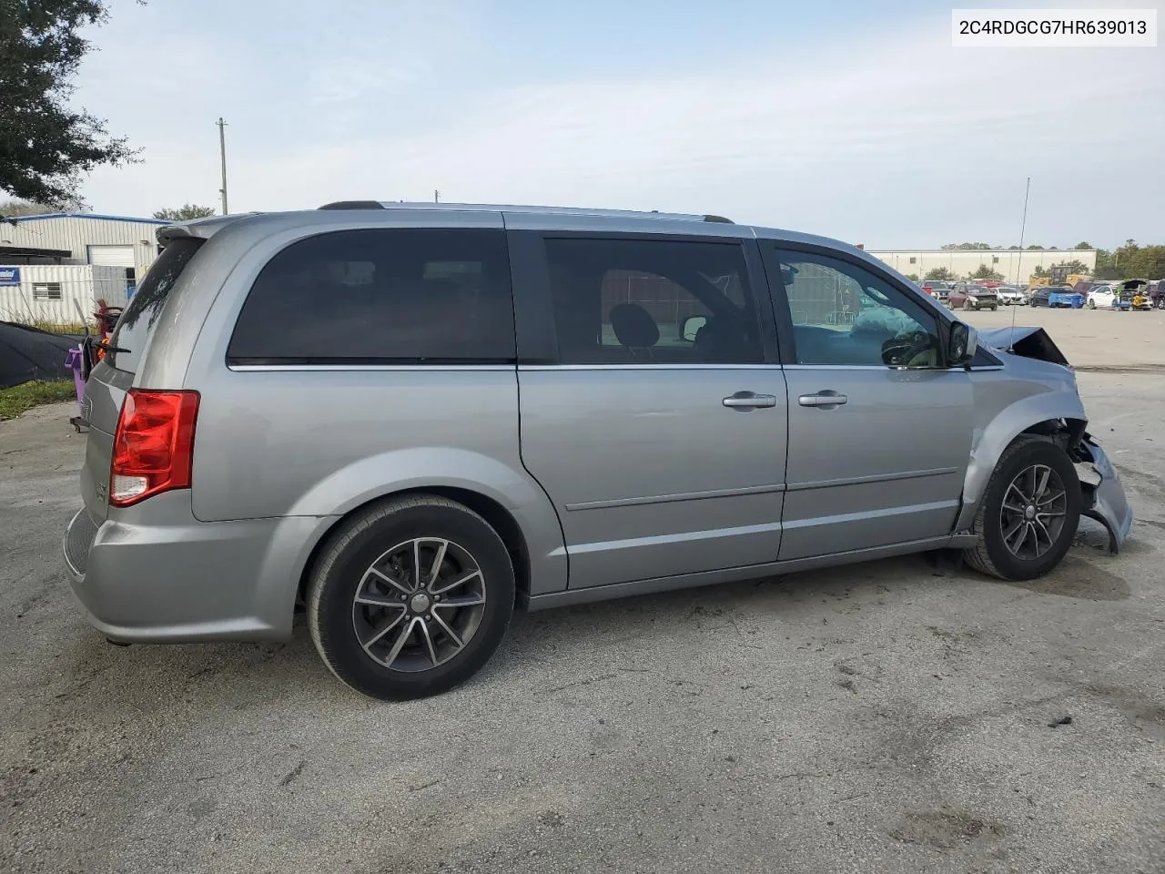 2017 Dodge Grand Caravan Sxt VIN: 2C4RDGCG7HR639013 Lot: 76123684