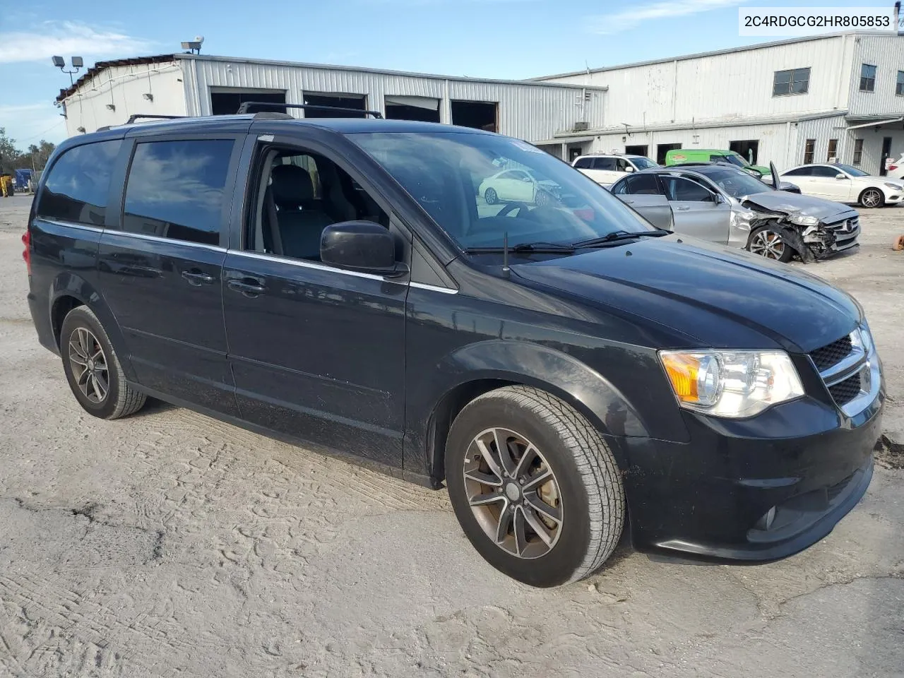 2C4RDGCG2HR805853 2017 Dodge Grand Caravan Sxt