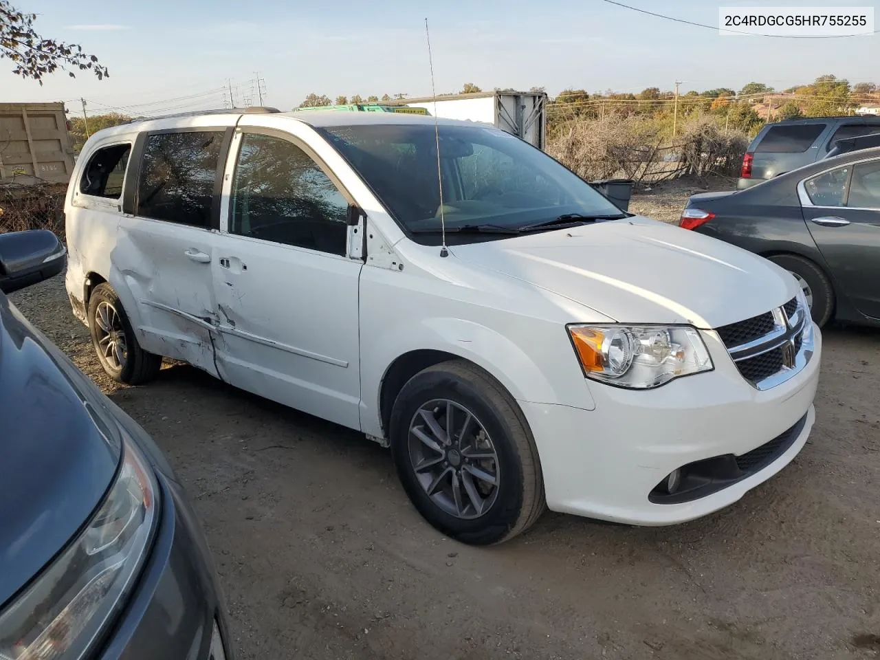 2017 Dodge Grand Caravan Sxt VIN: 2C4RDGCG5HR755255 Lot: 78013334