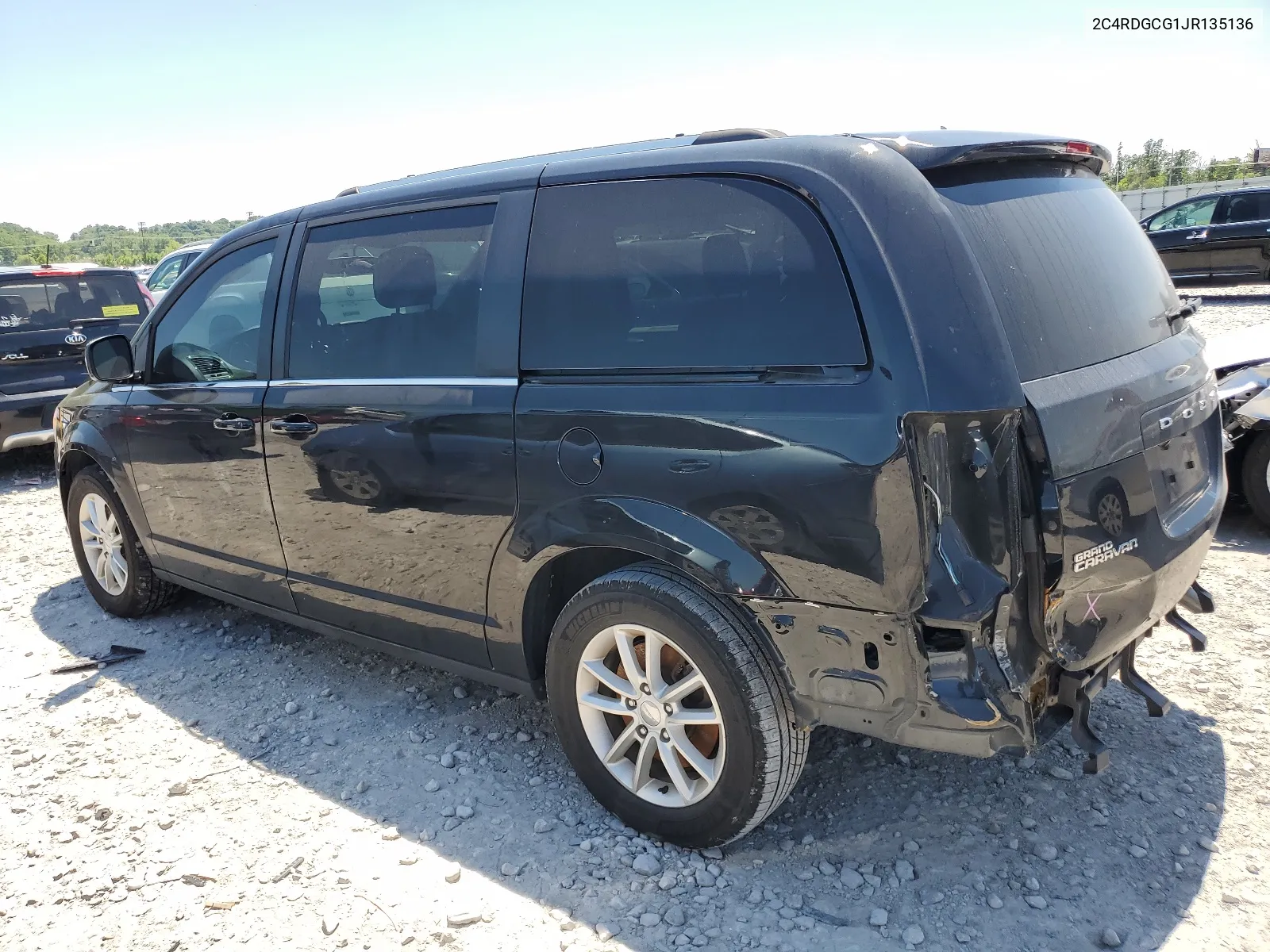 2C4RDGCG1JR135136 2018 Dodge Grand Caravan Sxt