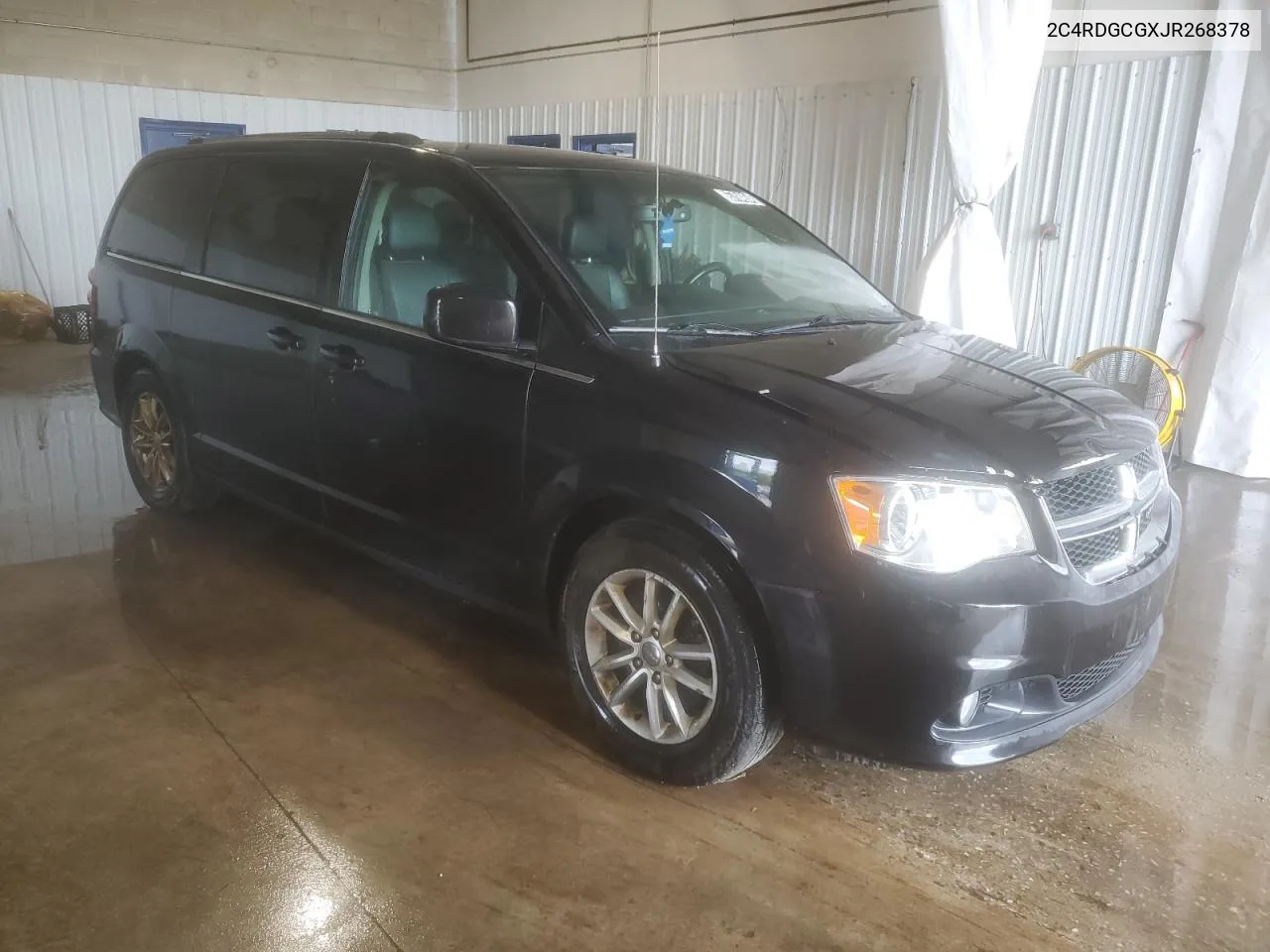 2C4RDGCGXJR268378 2018 Dodge Grand Caravan Sxt