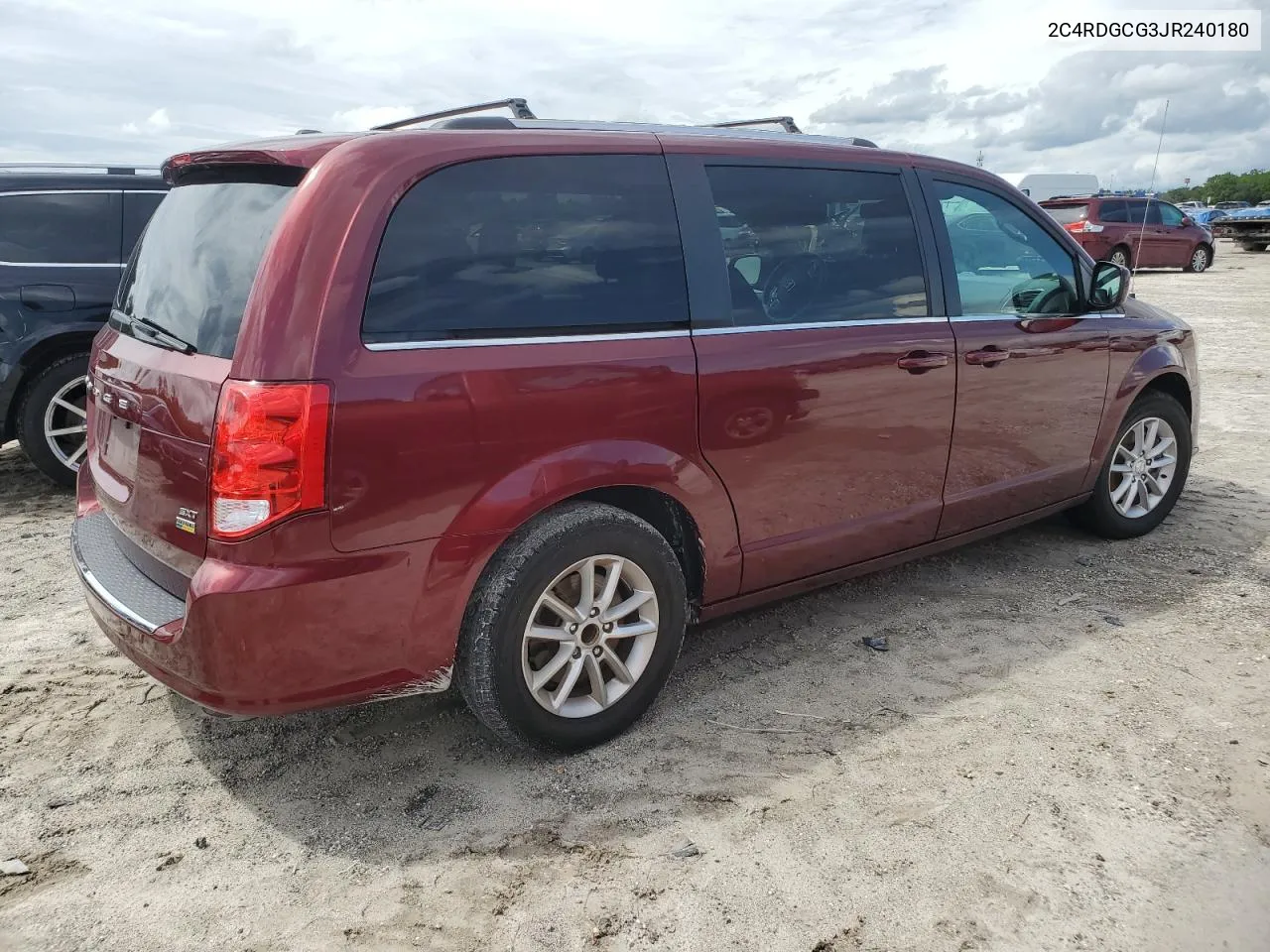 2018 Dodge Grand Caravan Sxt VIN: 2C4RDGCG3JR240180 Lot: 70429524