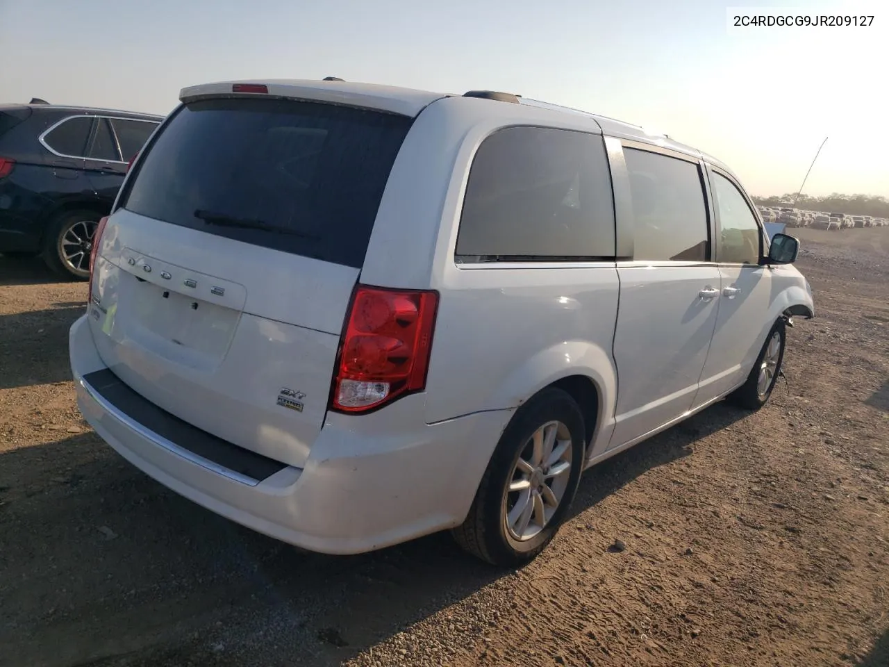 2018 Dodge Grand Caravan Sxt VIN: 2C4RDGCG9JR209127 Lot: 71457134