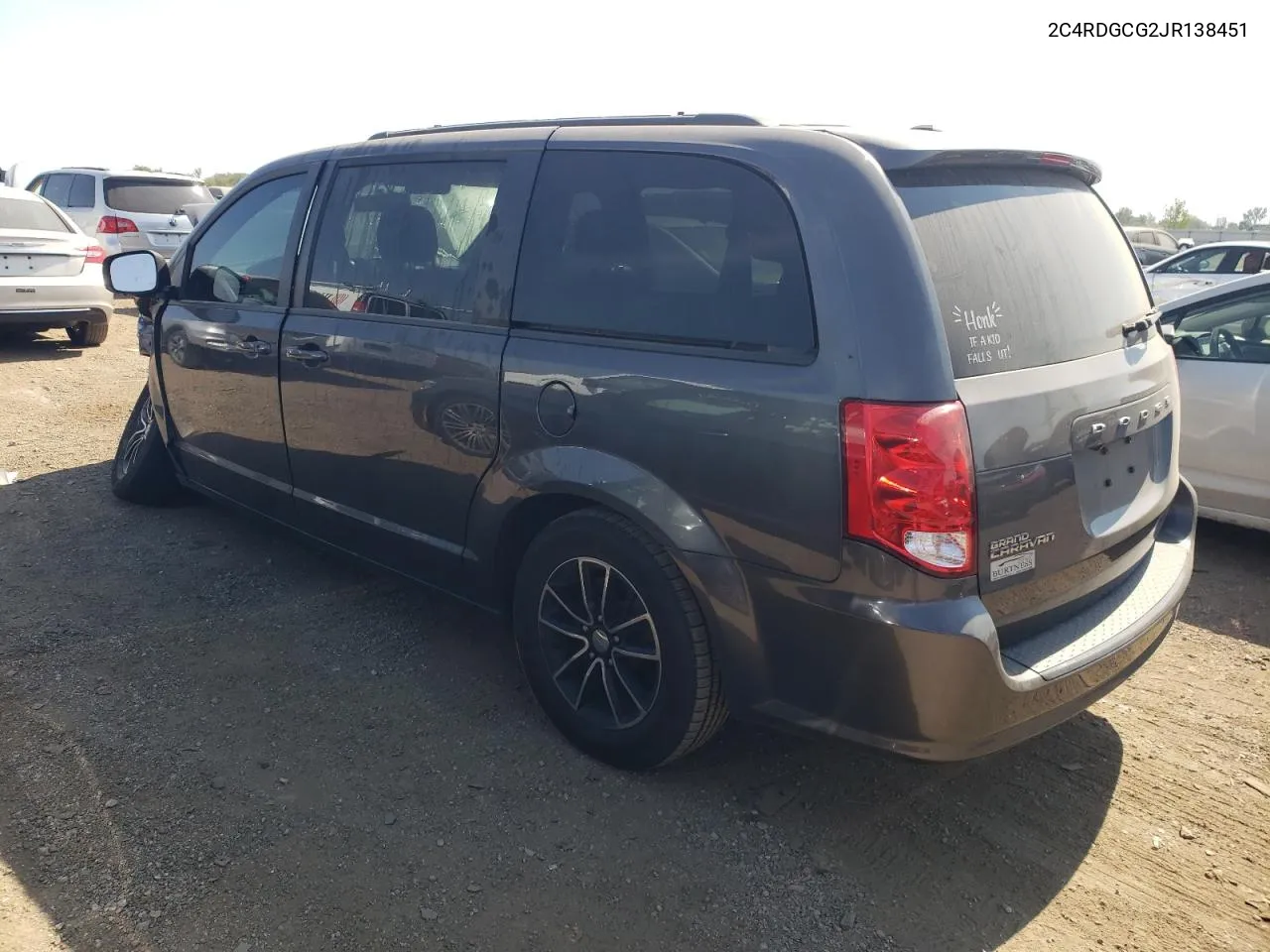 2C4RDGCG2JR138451 2018 Dodge Grand Caravan Sxt