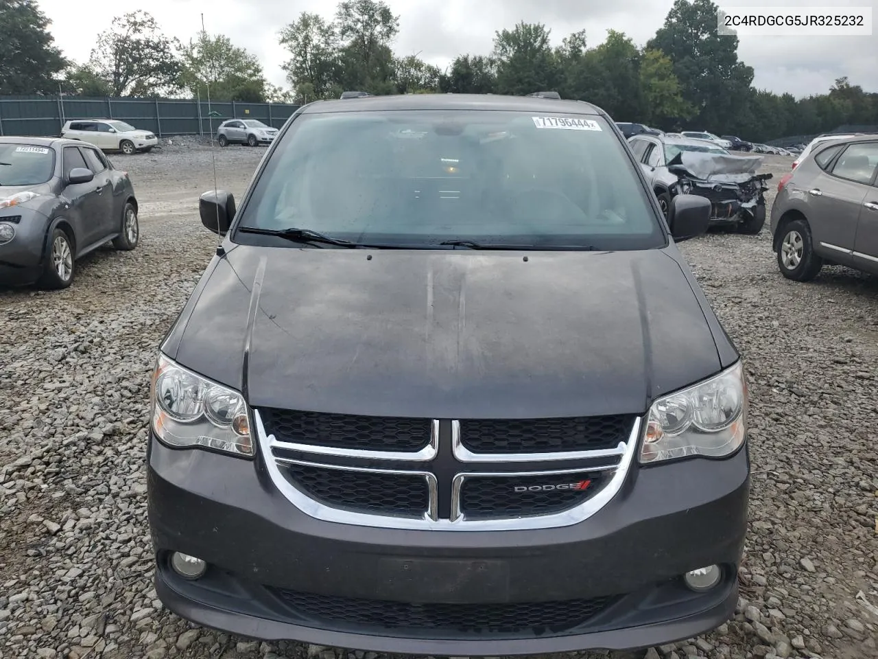 2C4RDGCG5JR325232 2018 Dodge Grand Caravan Sxt