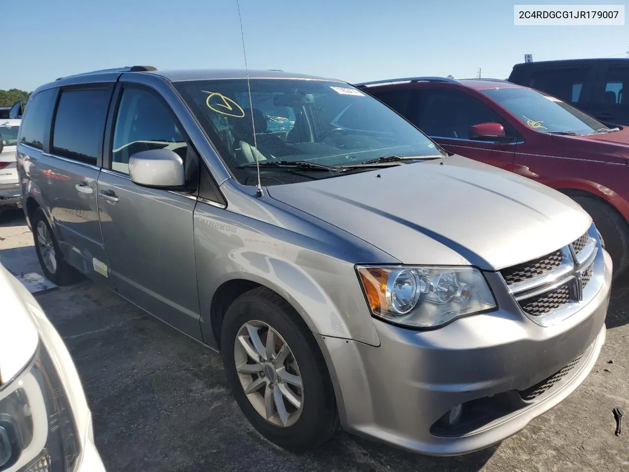 2018 Dodge Grand Caravan Sxt VIN: 2C4RDGCG1JR179007 Lot: 71953414