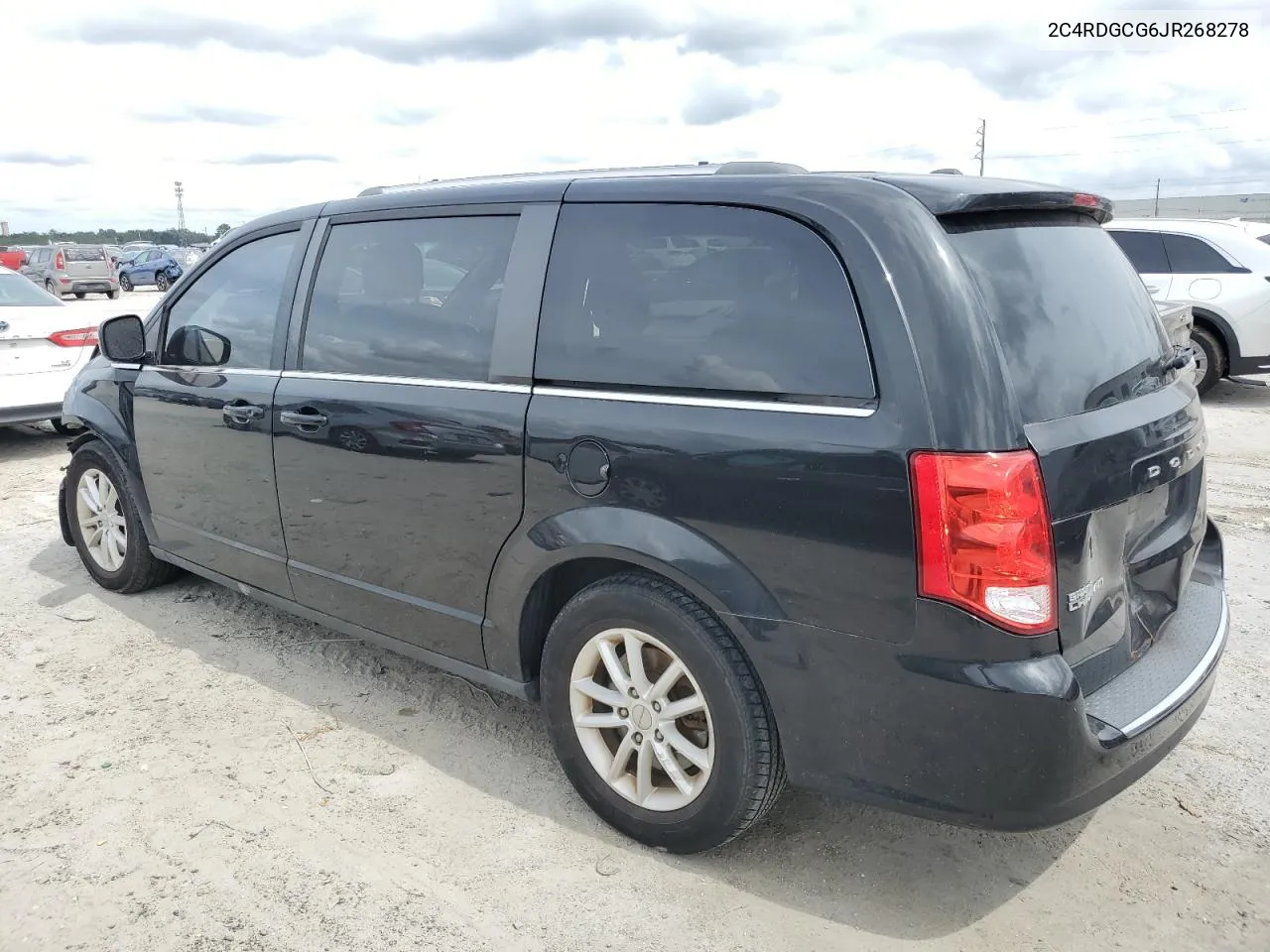 2C4RDGCG6JR268278 2018 Dodge Grand Caravan Sxt