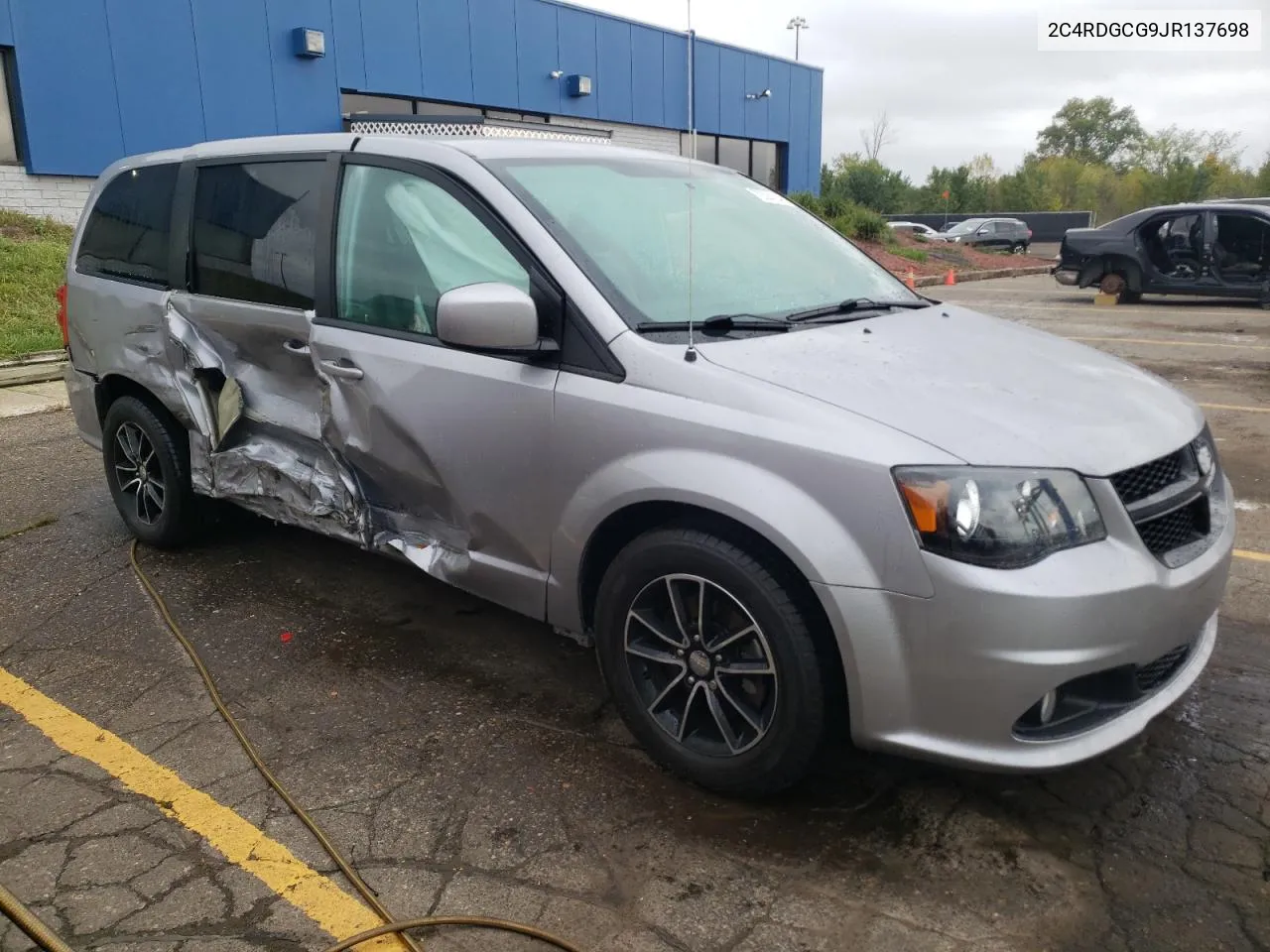 2C4RDGCG9JR137698 2018 Dodge Grand Caravan Sxt