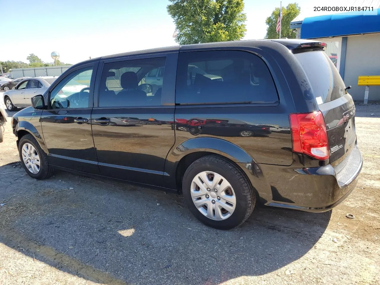 2C4RDGBGXJR184711 2018 Dodge Grand Caravan Se