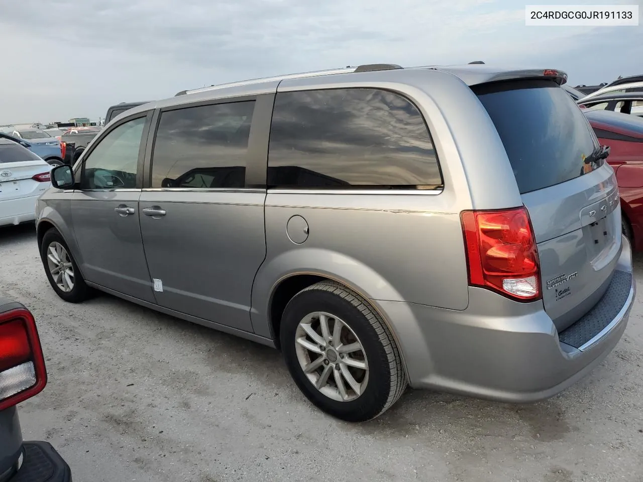 2018 Dodge Grand Caravan Sxt VIN: 2C4RDGCG0JR191133 Lot: 76399154