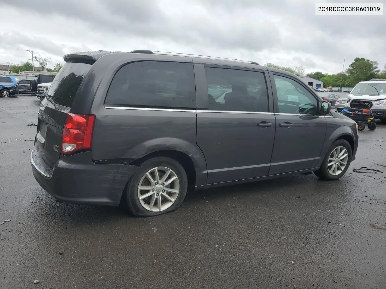 2C4RDGCG3KR601019 2019 Dodge Grand Caravan Sxt