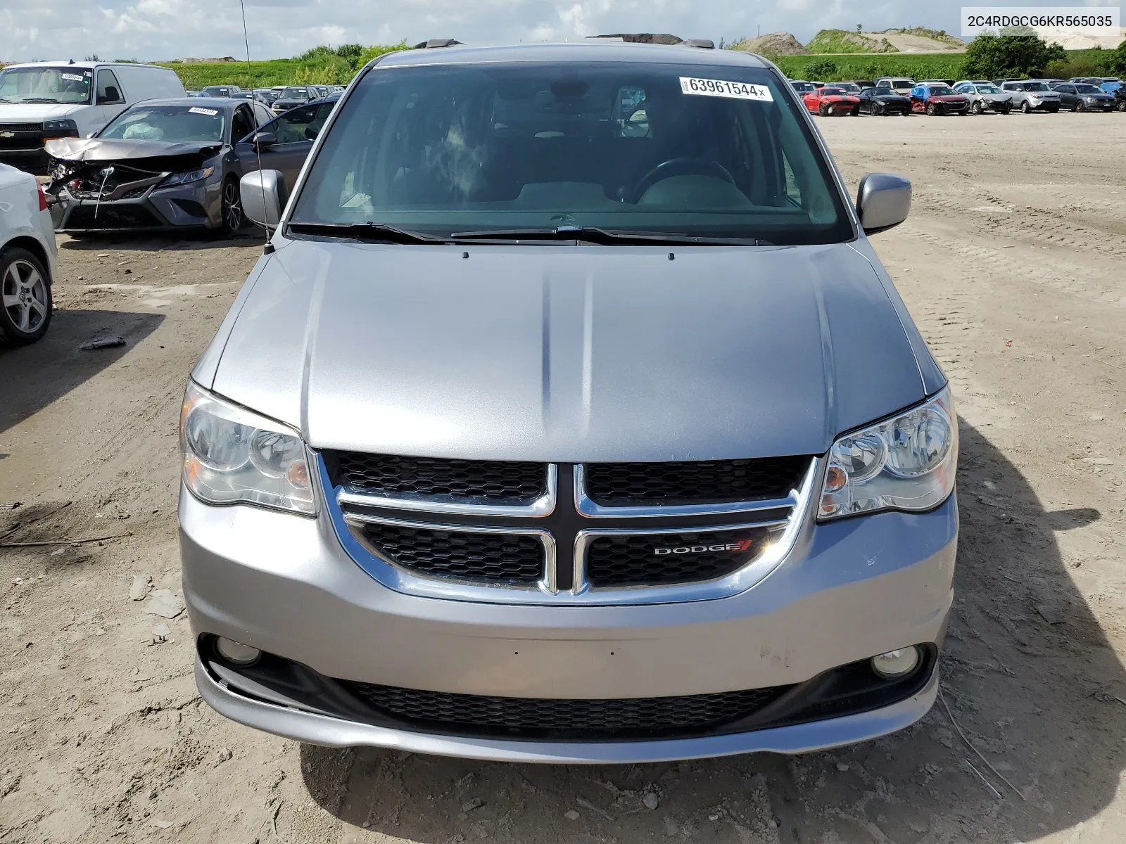 2019 Dodge Grand Caravan Sxt VIN: 2C4RDGCG6KR565035 Lot: 63961544