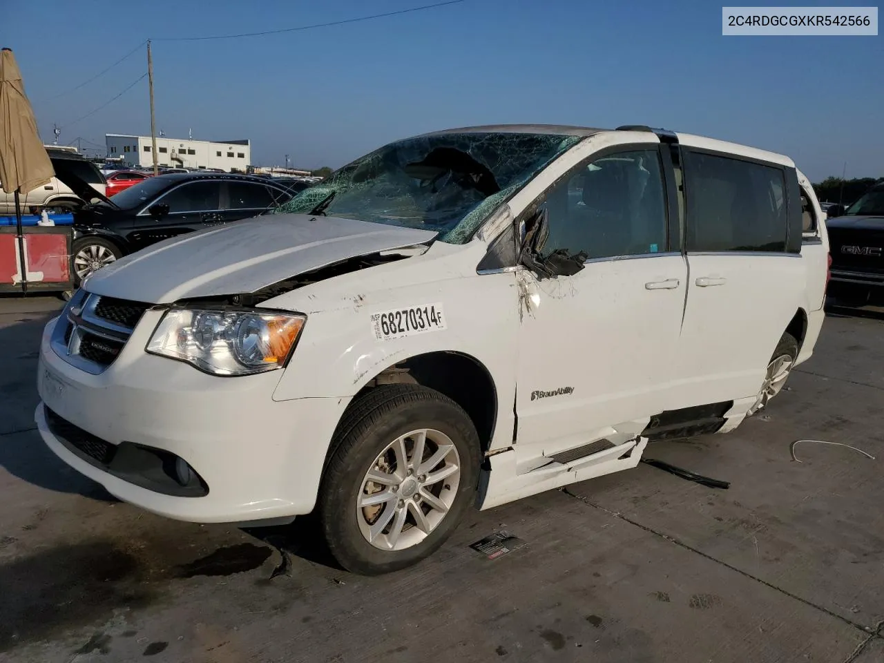 2019 Dodge Grand Caravan Sxt VIN: 2C4RDGCGXKR542566 Lot: 68270314