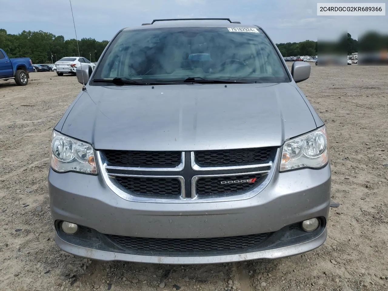 2C4RDGCG2KR689366 2019 Dodge Grand Caravan Sxt