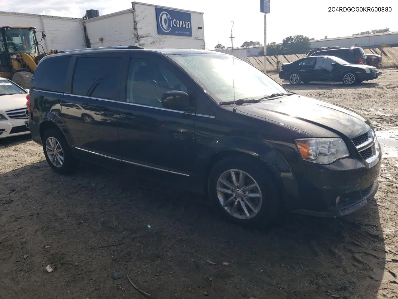 2C4RDGCG0KR600880 2019 Dodge Grand Caravan Sxt