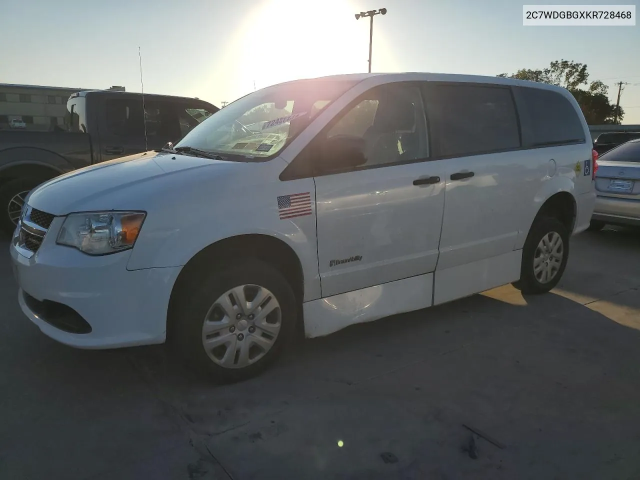 2C7WDGBGXKR728468 2019 Dodge Grand Caravan Se