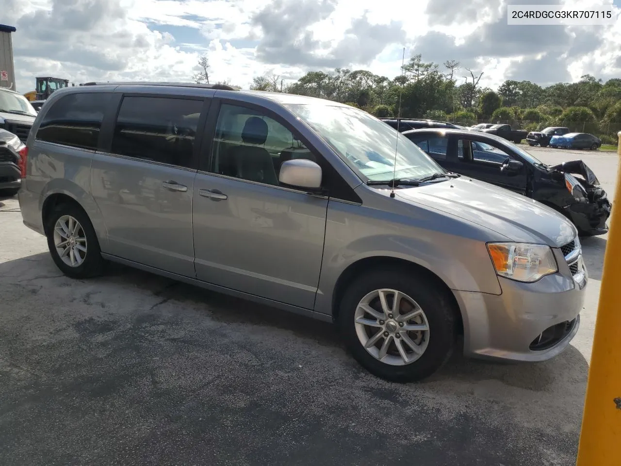 2C4RDGCG3KR707115 2019 Dodge Grand Caravan Sxt