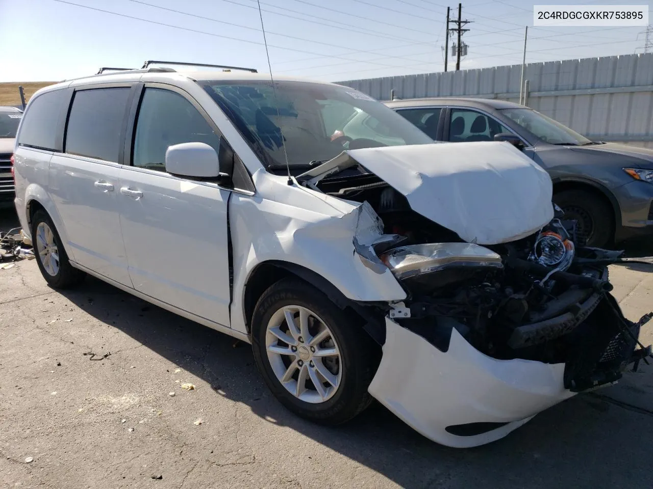 2C4RDGCGXKR753895 2019 Dodge Grand Caravan Sxt