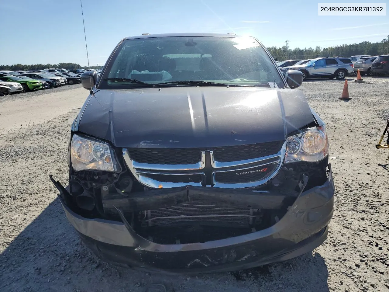 2019 Dodge Grand Caravan Sxt VIN: 2C4RDGCG3KR781392 Lot: 73579054