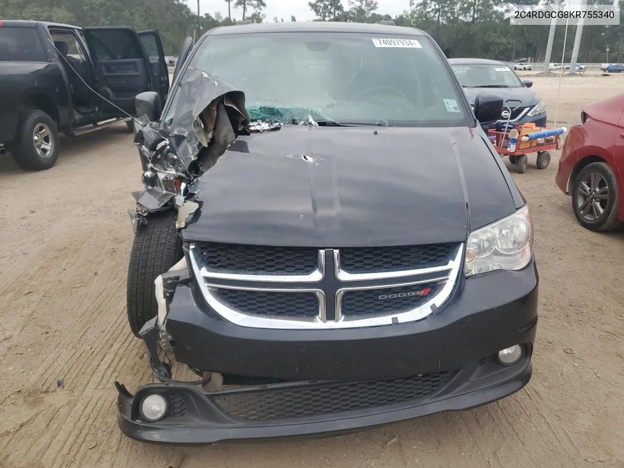 2019 Dodge Grand Caravan Sxt VIN: 2C4RDGCG8KR755340 Lot: 74097934