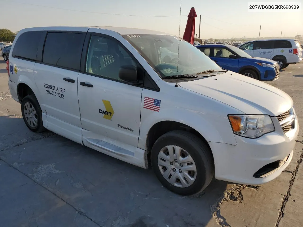 2019 Dodge Grand Caravan Se VIN: 2C7WDGBG5KR698909 Lot: 75360304