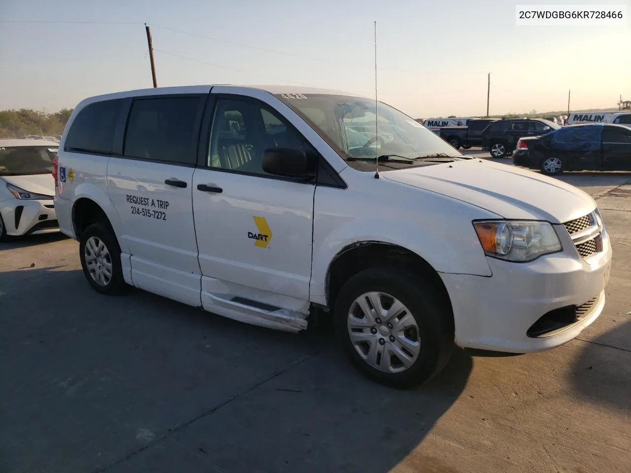 2C7WDGBG6KR728466 2019 Dodge Grand Caravan Se