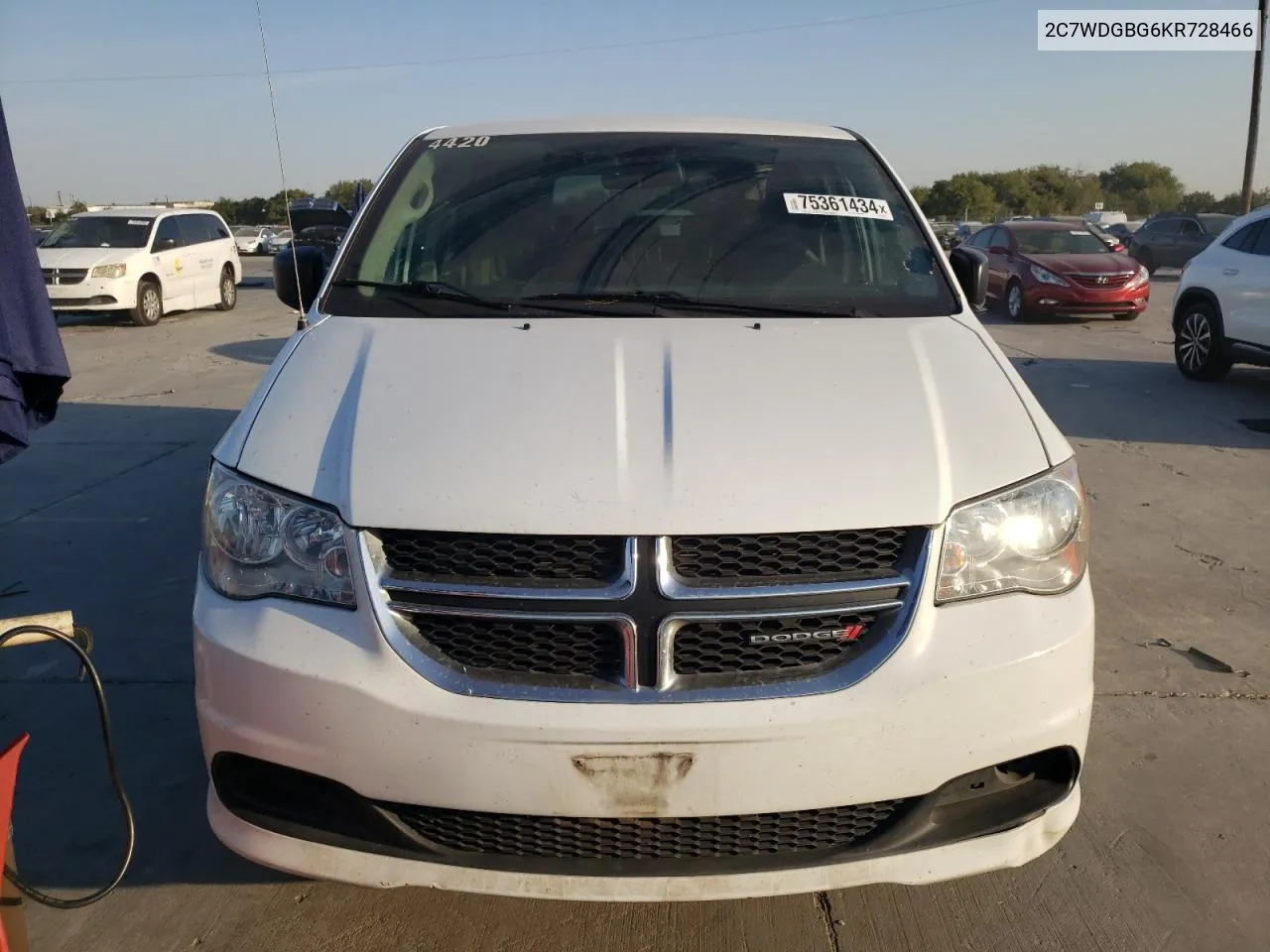 2C7WDGBG6KR728466 2019 Dodge Grand Caravan Se