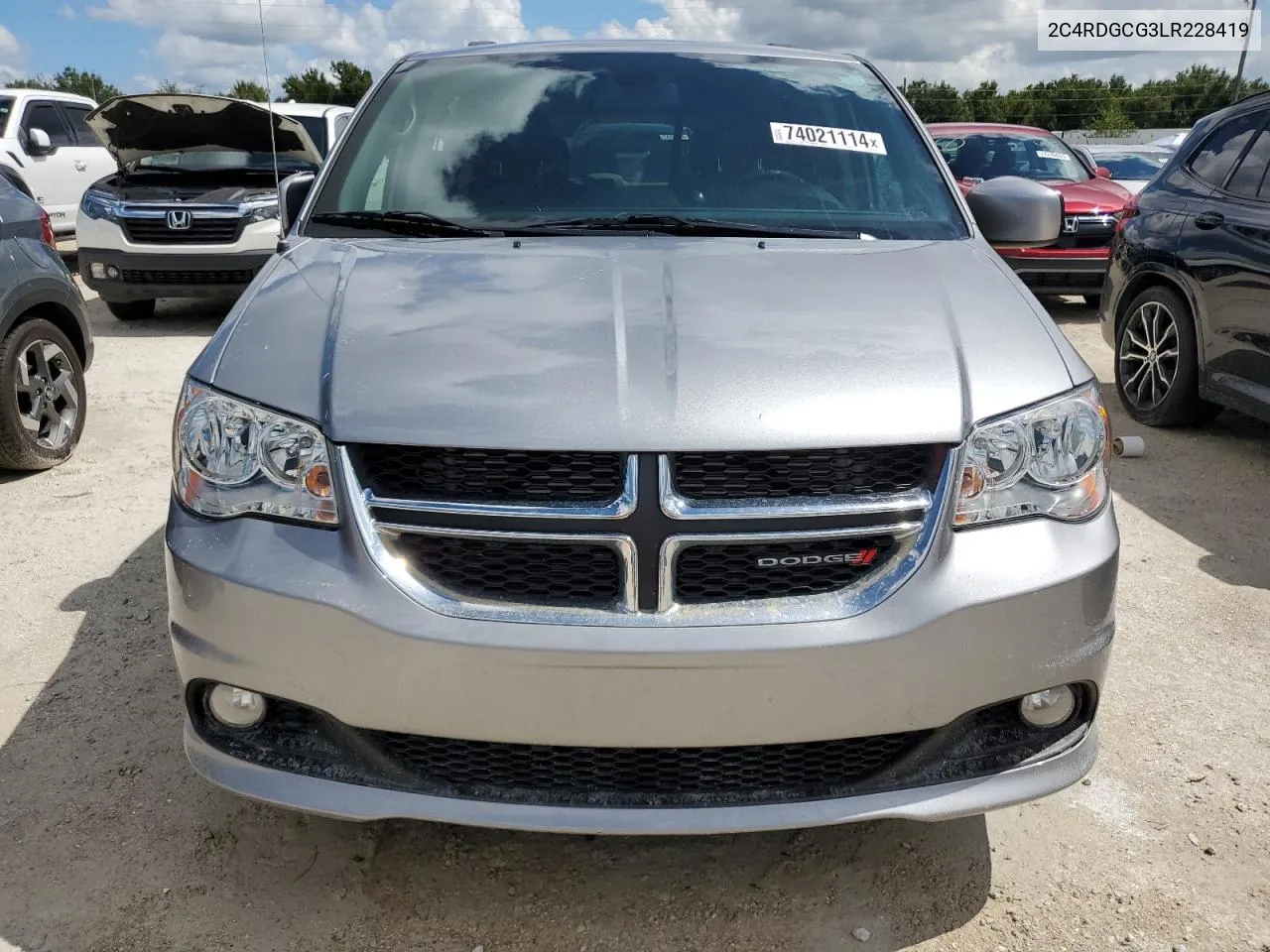 2020 Dodge Grand Caravan Sxt VIN: 2C4RDGCG3LR228419 Lot: 74021114