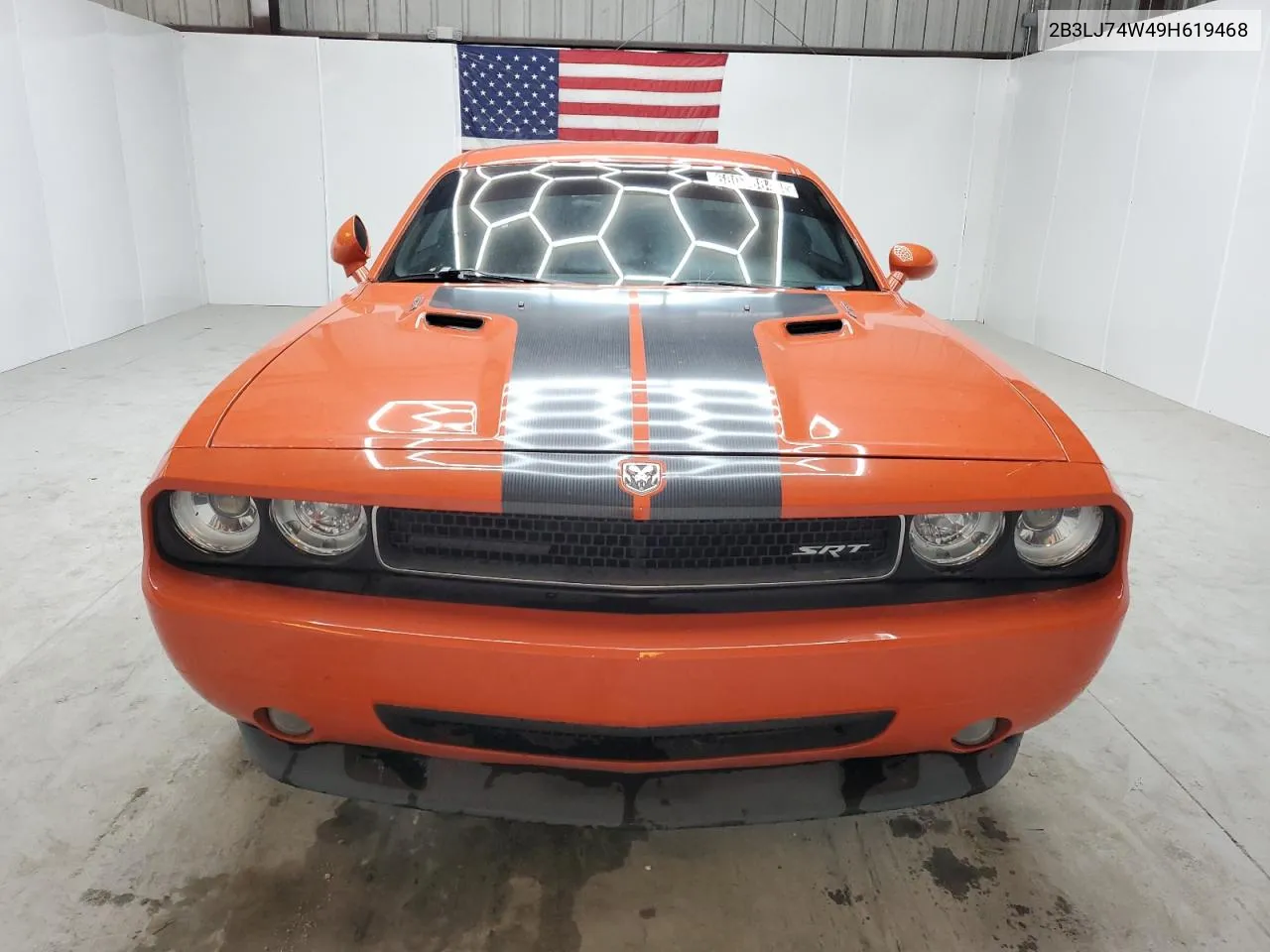 2009 Dodge Challenger Srt-8 VIN: 2B3LJ74W49H619468 Lot: 68078844