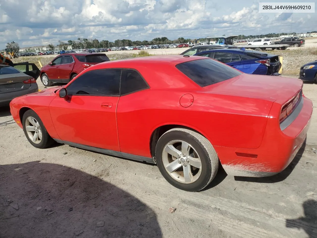 2009 Dodge Challenger Se VIN: 2B3LJ44V69H609210 Lot: 71123784