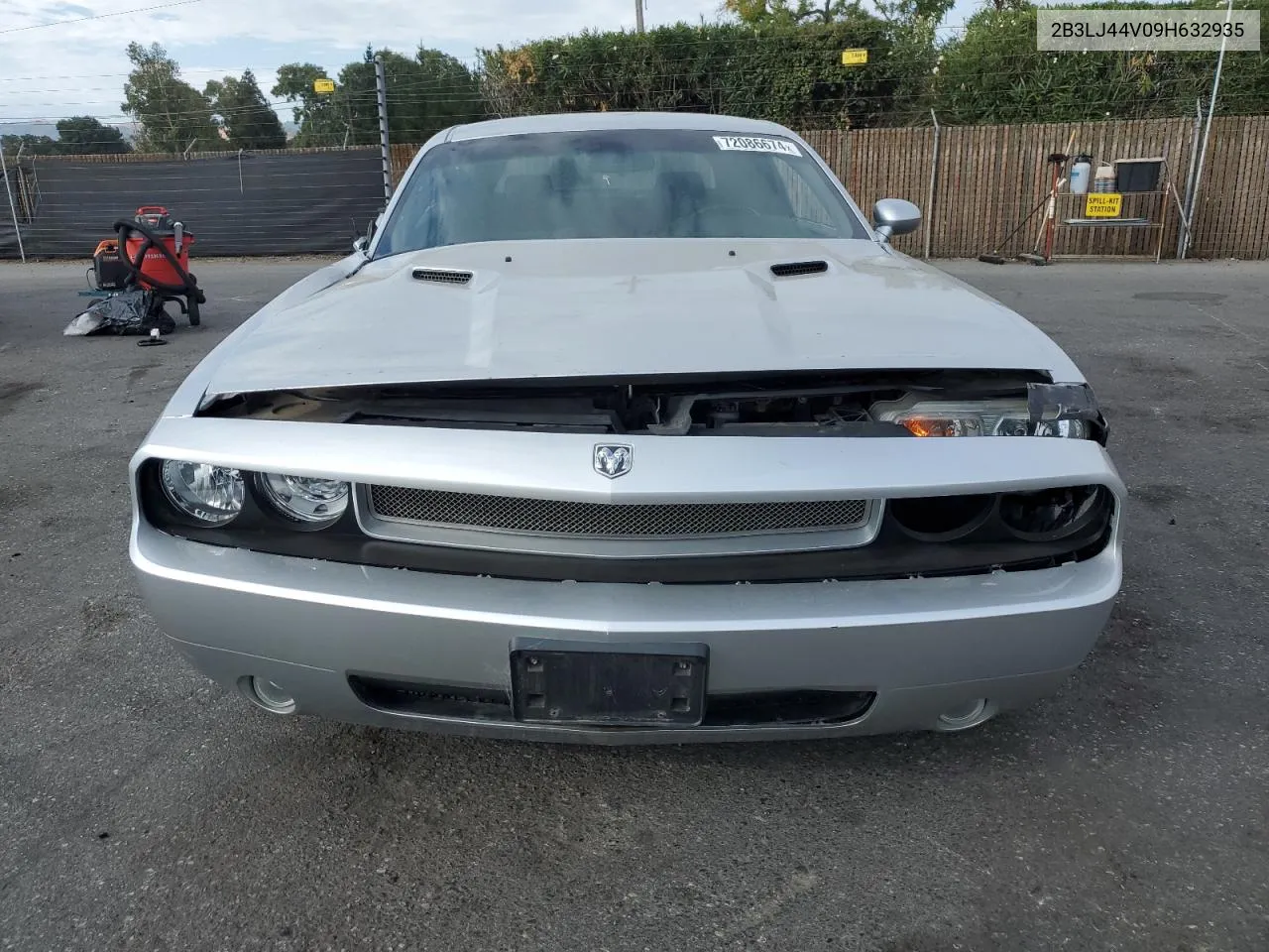 2009 Dodge Challenger Se VIN: 2B3LJ44V09H632935 Lot: 72086674