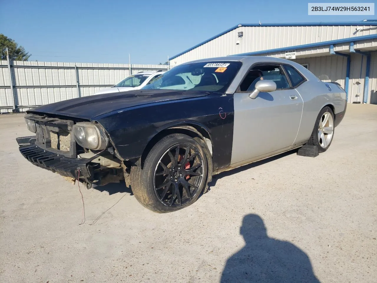 2B3LJ74W29H563241 2009 Dodge Challenger Srt-8