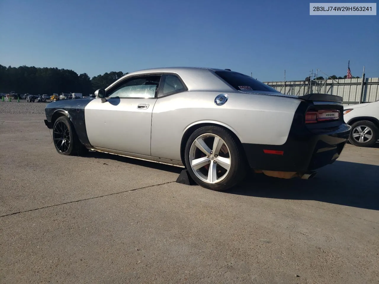 2009 Dodge Challenger Srt-8 VIN: 2B3LJ74W29H563241 Lot: 73367354