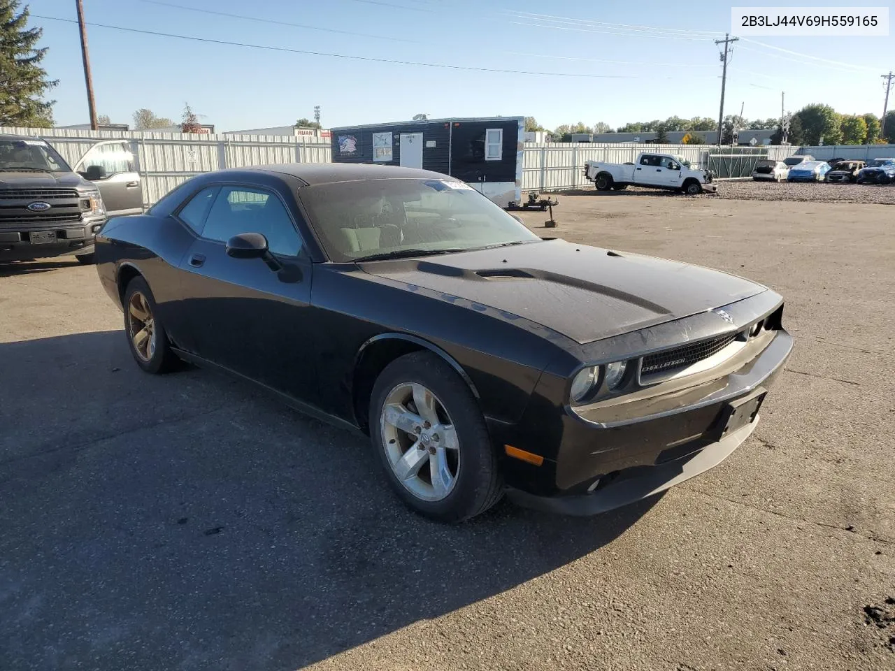 2009 Dodge Challenger Se VIN: 2B3LJ44V69H559165 Lot: 75108994