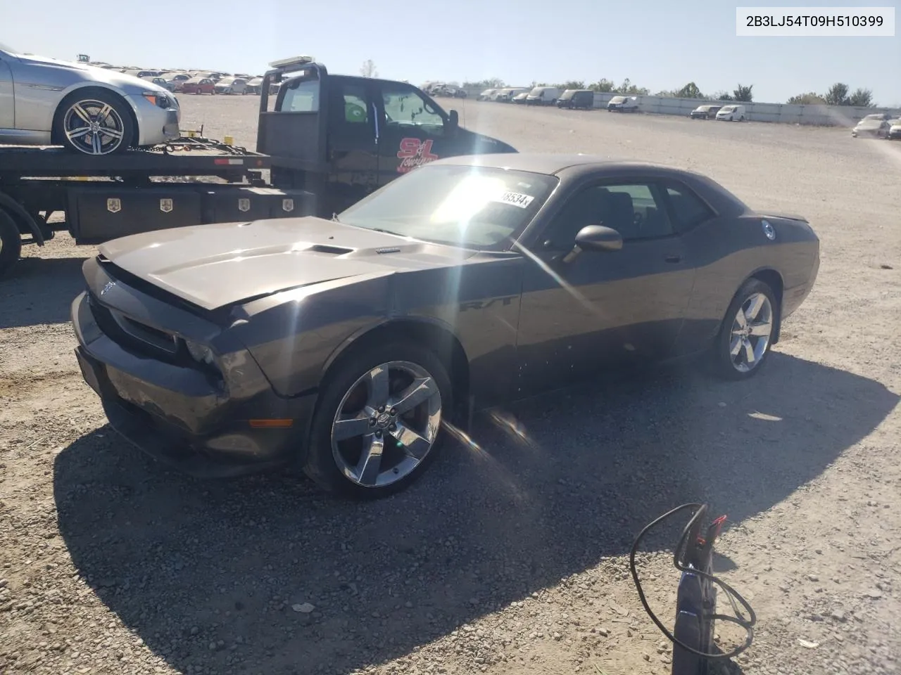 2009 Dodge Challenger R/T VIN: 2B3LJ54T09H510399 Lot: 76048534