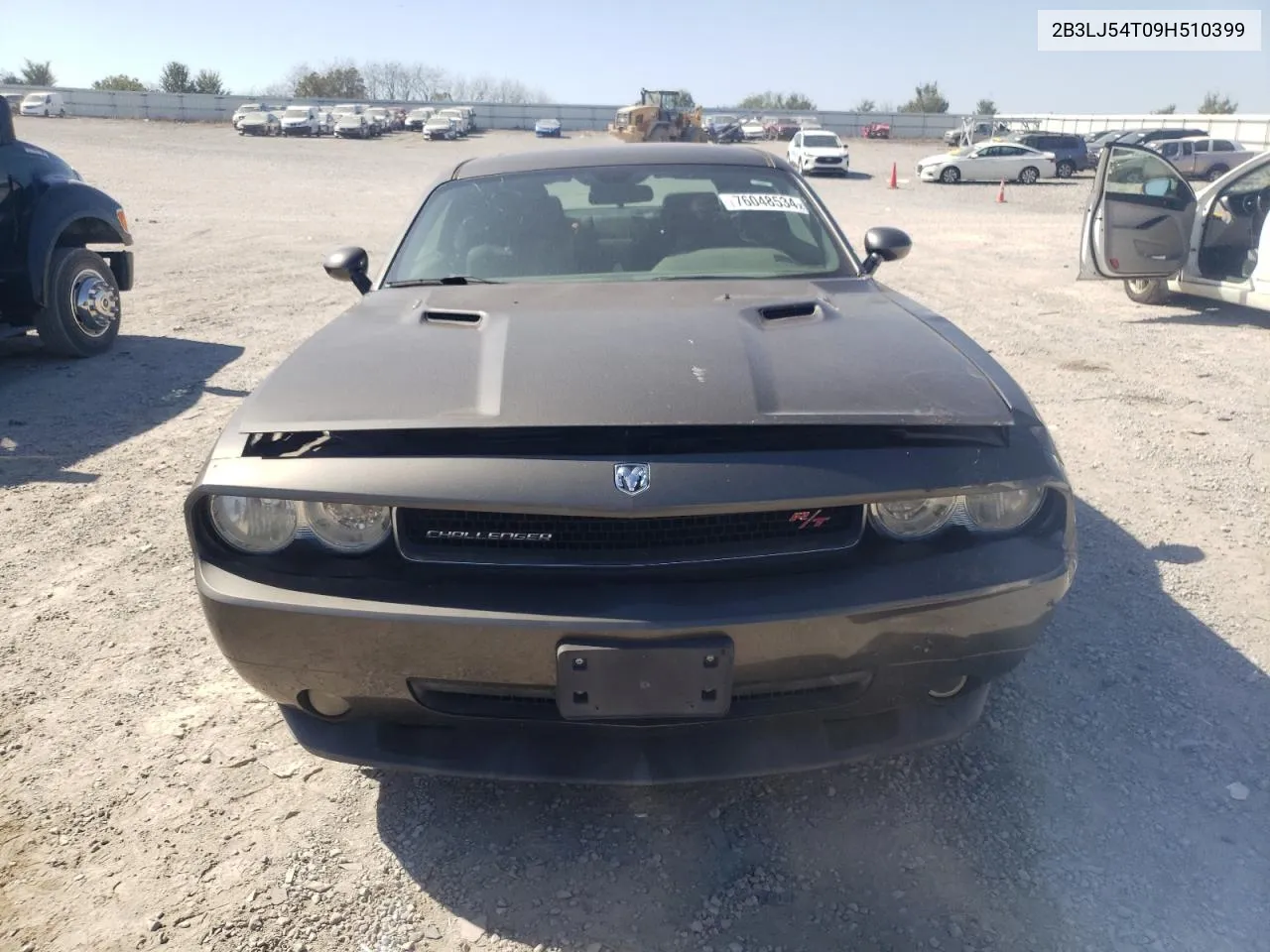 2009 Dodge Challenger R/T VIN: 2B3LJ54T09H510399 Lot: 76048534