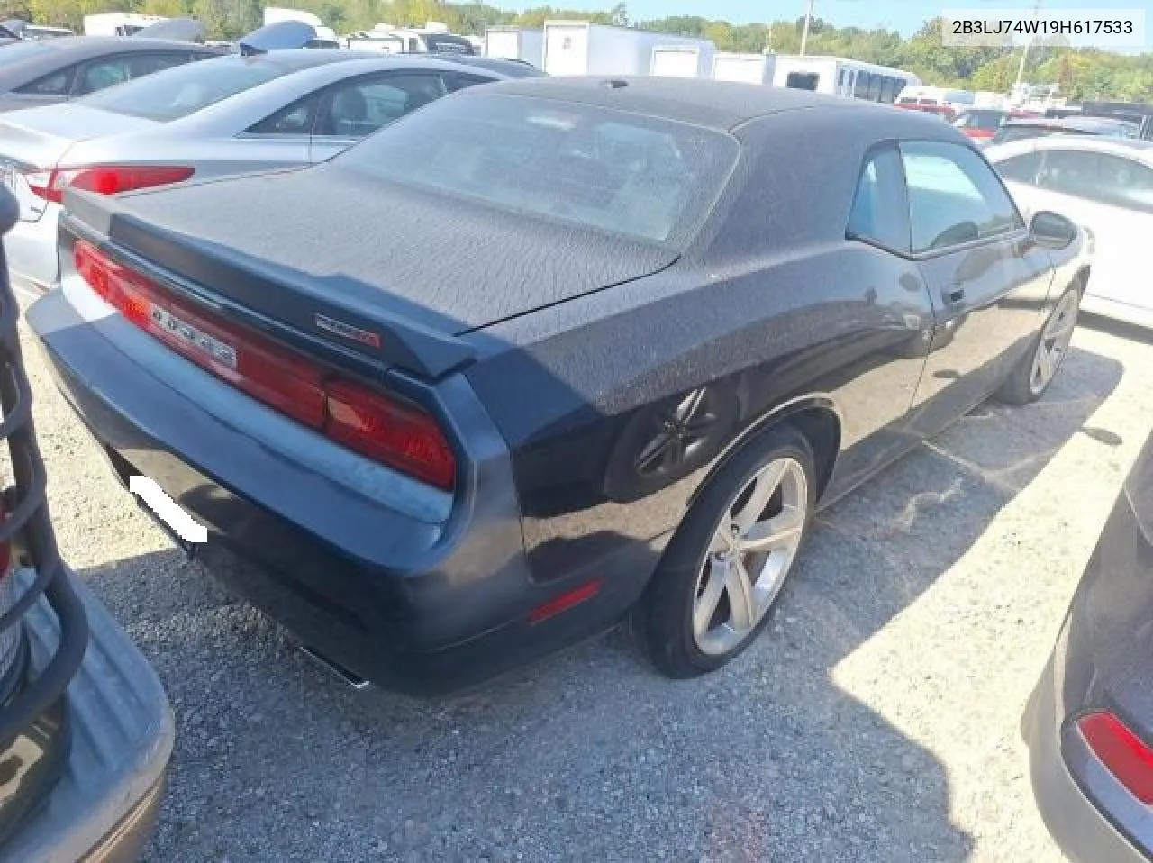 2009 Dodge Challenger Srt-8 VIN: 2B3LJ74W19H617533 Lot: 76346634