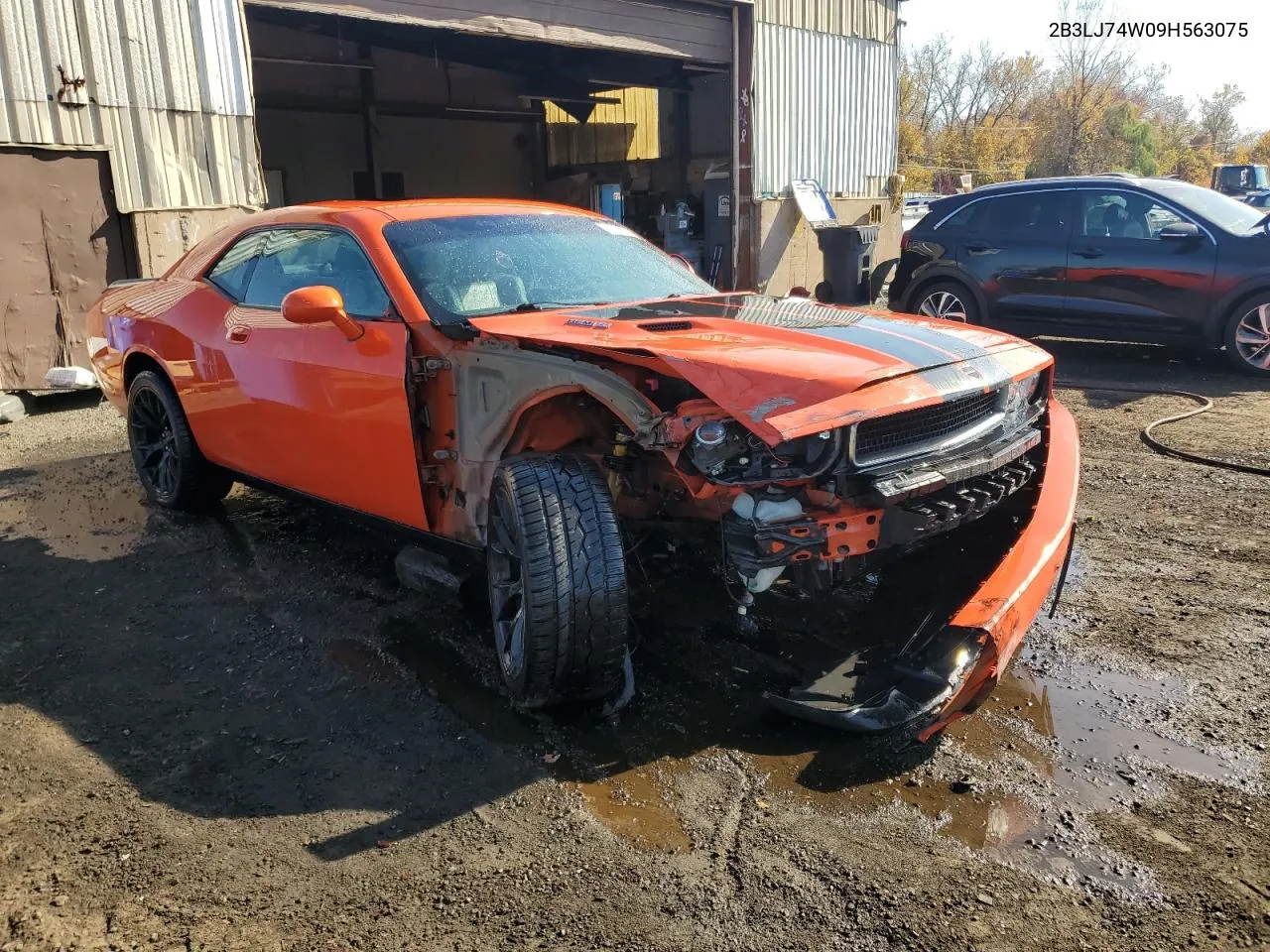 2009 Dodge Challenger Srt-8 VIN: 2B3LJ74W09H563075 Lot: 76766354