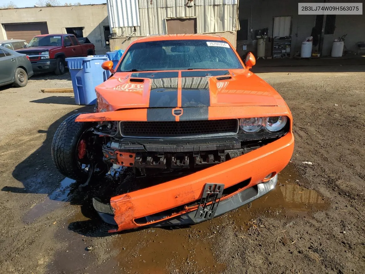 2009 Dodge Challenger Srt-8 VIN: 2B3LJ74W09H563075 Lot: 76766354